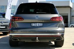 2019 Volkswagen Touareg 190TDI Launch Edition