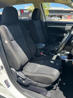 2017 Mitsubishi Outlander LS ZK MY17 White