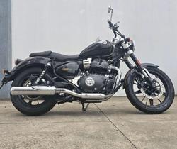 2025 Royal Enfield Super Meteor 650 Meteor Green