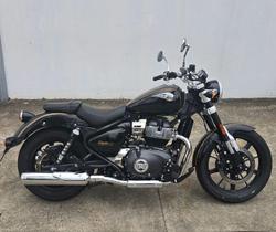 2025 Royal Enfield Super Meteor 650 Meteor Green