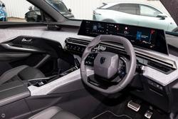 2025 Peugeot 3008 GT Premium Hybrid