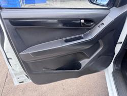 2015 Isuzu D-MAX SX MY15 4x2 Splash White