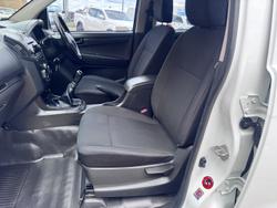 2015 Isuzu D-MAX SX MY15 4x2 Splash White