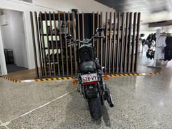 2010 Harley-Davidson XL1200C SPORTSTER CUSTOM Black