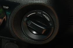 2022 Toyota Hilux SR5