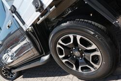 2022 Toyota Hilux SR5