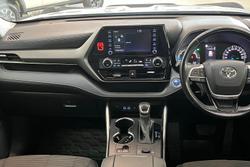 2022 Toyota Kluger GX