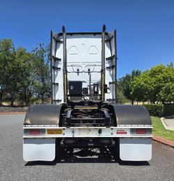2022 Freightliner Cascadia 126 WHITE