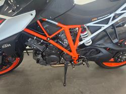 2017 Ktm 1290 SUPER DUKE R Orange