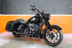 Harley-Davidson FLHRXS Road King Special