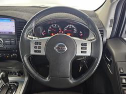 2012 Nissan Navara ST-X