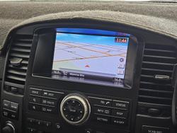 2012 Nissan Navara ST-X