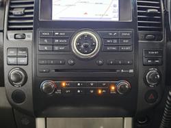 2012 Nissan Navara ST-X