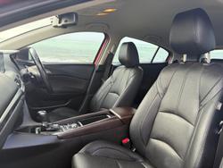 2018 Mazda 3 SP25 GT