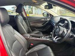 2018 Mazda 3 SP25 GT