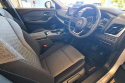 2025 Nissan X-TRAIL ST