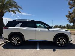 2024 Nissan Pathfinder Ti-L