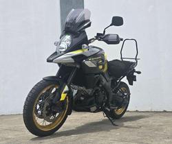 2018 Suzuki V-Strom 1000 ABS (DL1000A) V-Strom Yellow