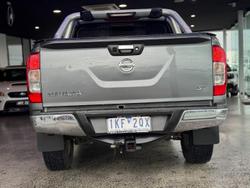 2017 Nissan Navara ST