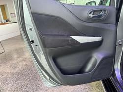 2017 Nissan Navara ST