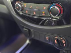 2017 Nissan Navara ST