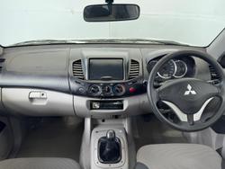 2013 Mitsubishi Triton GL