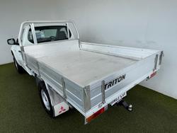 2013 Mitsubishi Triton GL