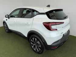 2025 Mitsubishi ASX LS