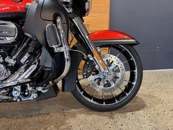 2017 Harley-davidson FLHXSE CVO STREET GLIDE Orange