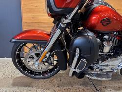 2017 Harley-davidson FLHXSE CVO STREET GLIDE Orange