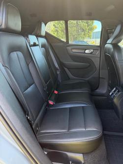 2021 Volvo XC40 T5 R-Design