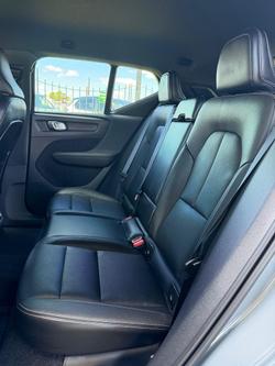 2021 Volvo XC40 T5 R-Design