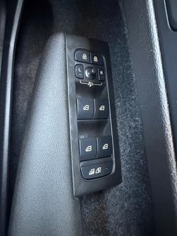 2021 Volvo XC40 T5 R-Design