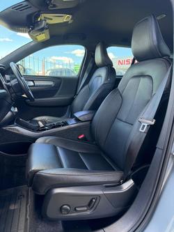 2021 Volvo XC40 T5 R-Design