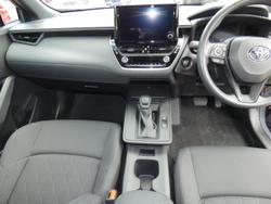 2025 Toyota Corolla Cross GX 2WD Hybrid