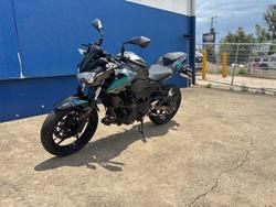 2022 Kawasaki Z400 Grey