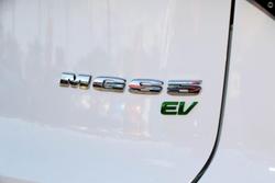 2025 MG MGS5 EV Essence 49 ZS3EM MY25 Dover White