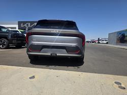 2025 Kia K4 S