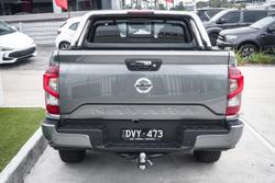 2025 Nissan Navara ST-X
