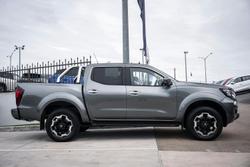 2025 Nissan Navara ST-X