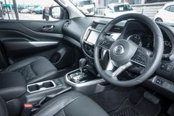 2025 Nissan Navara ST-X