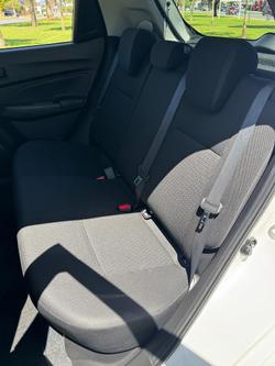 2022 Suzuki Swift GL AZ Series II Pure White
