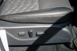 2025 Nissan Navara ST-X