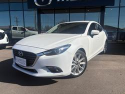 2017 Mazda 3 SP25 GT