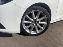 2017 Mazda 3 SP25 GT