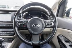 2015 Kia Carnival SLi