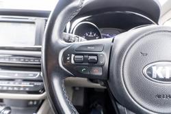 2015 Kia Carnival SLi