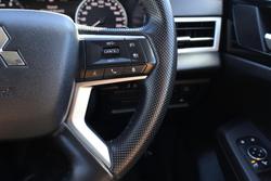 2023 Mitsubishi Outlander ES ZM MY23 White