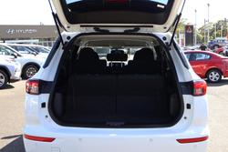 2023 Mitsubishi Outlander ES