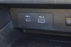 2023 Mitsubishi Outlander ES